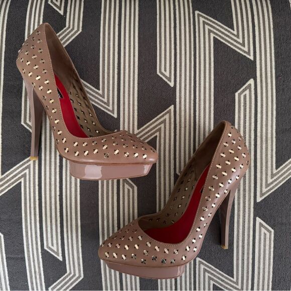 VTG Charles Jourdan Nude Metal Pieces Platform Stilettos Size 7M - Picture 5 of 13